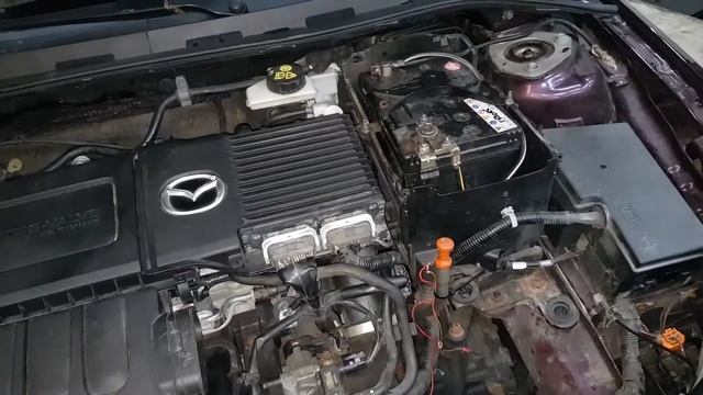 Mazda 3 меняем датчик температуры двигателя