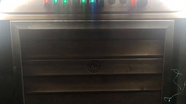 Грудинка копчено-вареная в домашних условиях. Получается вкусно, нежно, с легким дымным ароматом. смотреть онлайн