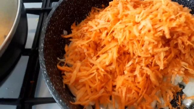 Шарлотка?/Печеночный паштет/Налистники с курицей?/Домашний хлеб? смотреть онлайн