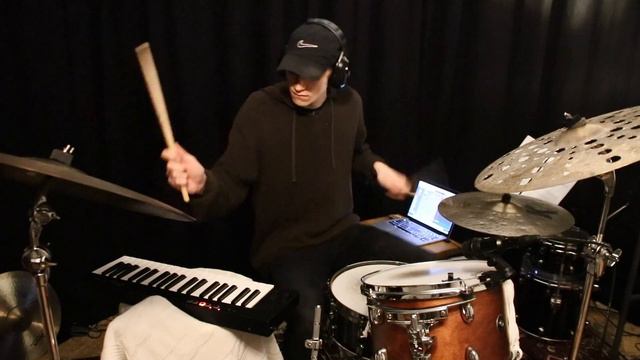 Synthesizer Groove - Jonas Kočnik смотреть онлайн