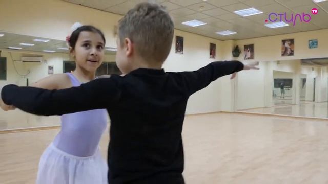 Школа танцев 'Цисаперс' смотреть онлайн