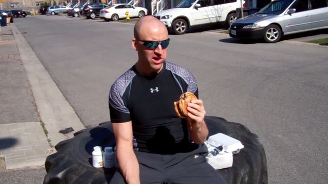 My 3500 Calorie Cheat Meal (Cowlorie Burger & Nutella Peanut Butter Shake) смотреть онлайн