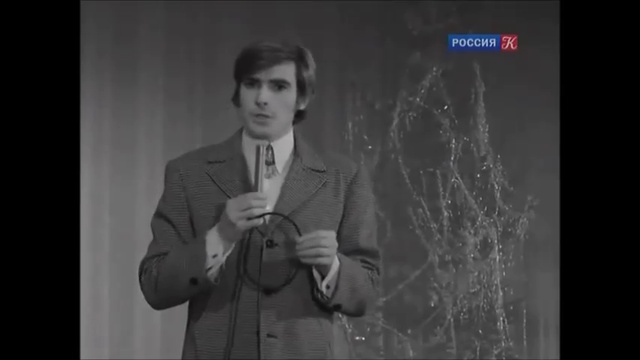 Коробовы встречают Новый Год (1970) Отрывок. Дефиле советской моды. смотреть онлайн