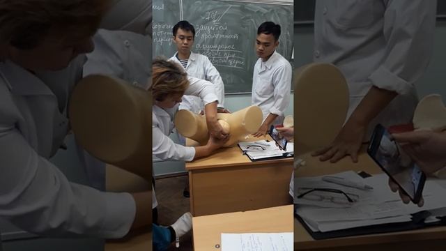 Акушерское пособие при головном предлежании смотреть онлайн