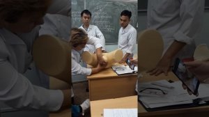 Акушерское пособие при головном предлежании