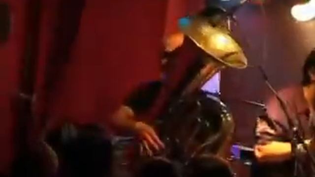 LENINGRAD — Shou-biznes