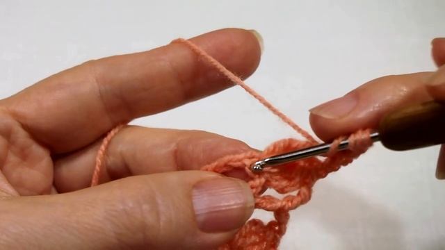 Простая шаль крючком ДЛЯ НАЧИНАЮЩИХ  Вязать ЛЕГКО и быстро  Урок 221  Simple Crochet Shawl