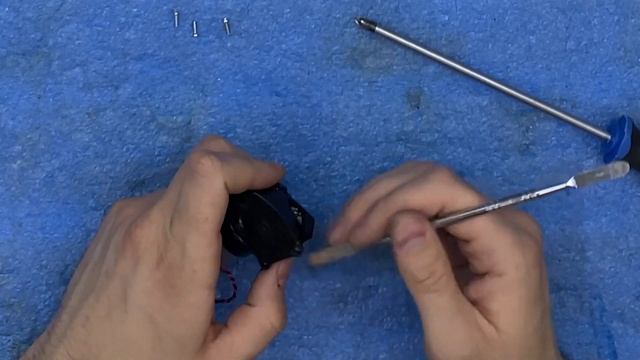 Ремонт робота пылесоса Kavity / ремонт блока щёток. смотреть онлайн