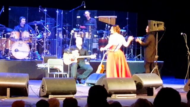 15. Елена Ваенга, Смоленск, 15.12.2015 г. Тайга+стих из Брянска смотреть онлайн