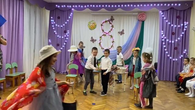 Утренник 8 марта подготовительной группы «Ромашка» смотреть онлайн