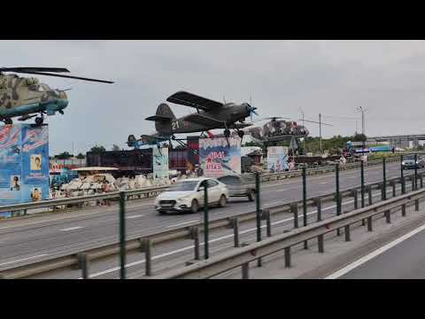 Приехал на СТО в Деловые Линии. Загрузили в Новороссийск. Заехал в любимую кафешку Регион 26. смотреть онлайн