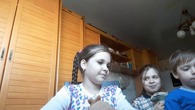 Челлаандж ! Что у меня во рту?🍎🍓 смотреть онлайн