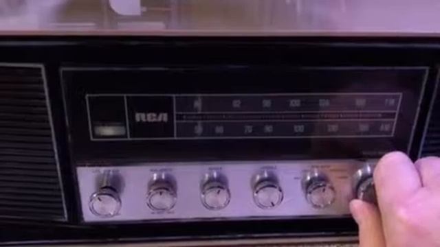 RCA "RLC 70B" stereo indicator lamp (blue lens on left) replaced смотреть онлайн
