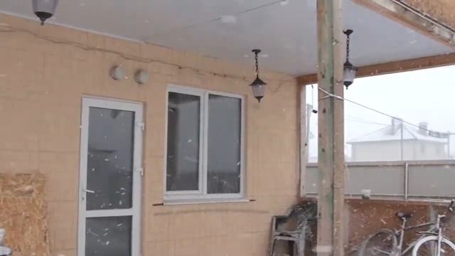 Мой первый снег здесь смотреть онлайн