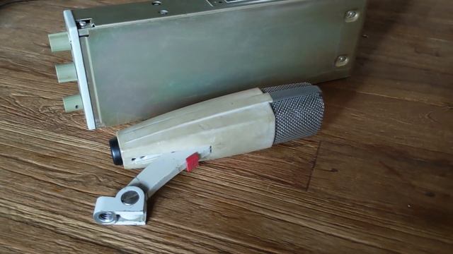 Quick technical demo: Vintage RFZ V741c germanium mic preamp on spoken word смотреть онлайн
