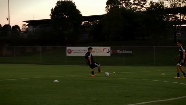 Football Academy Session 2 - Playing Out in Possession смотреть онлайн