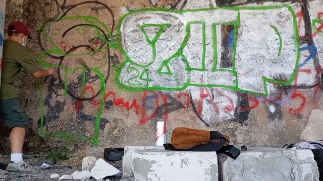 Graffiti|tagging|stickerbombing|zippo And Metro