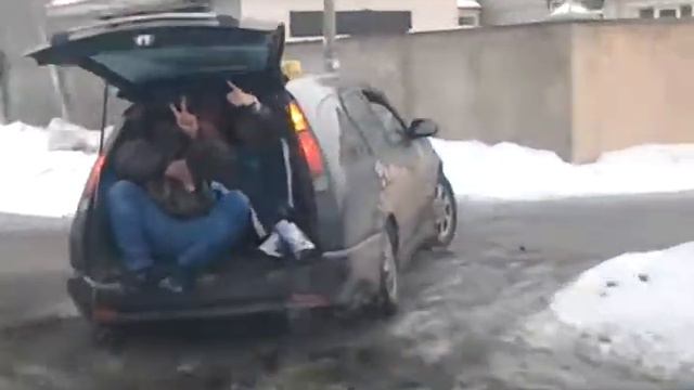 Пацаны отжигают. Уссурийск. смотреть онлайн