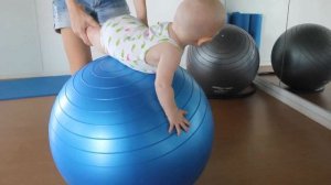 Фитбол для детей 6 месяцев. Наши упражнения на мяче. Nikalisa ♥