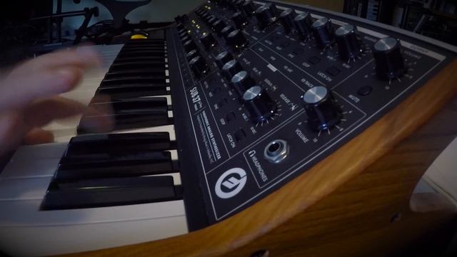 No conflict | Hiphop on Analog Rytm + Moog Sub 37 смотреть онлайн
