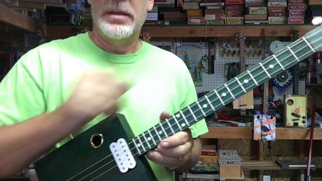 Forest Green Avo Uvezian Cigar Box Guitar смотреть онлайн