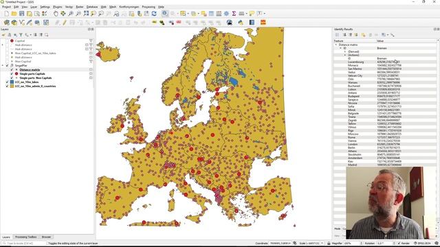 The Distance matrix tool in QGIS смотреть онлайн