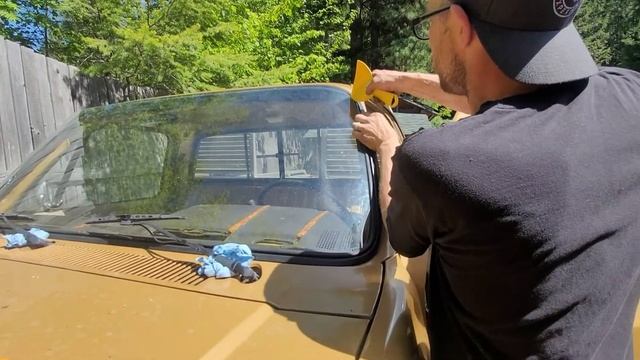 1985 Chevy C20 6.2 Diesel Windshield Replacement смотреть онлайн