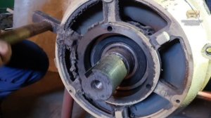 Двигатель лифта сгорел ярким пламенем!