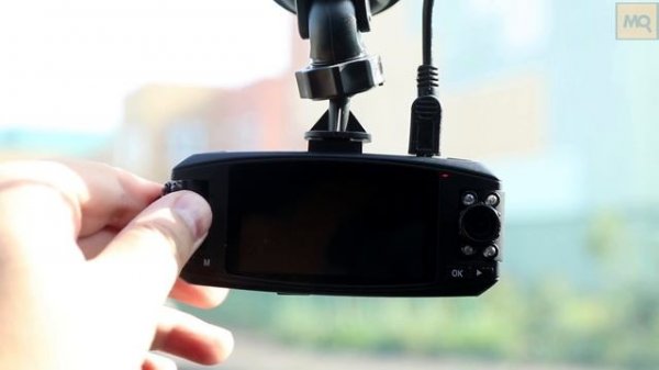 CamShel DVR 220 обзор видеорегистратора с поворотными камерами