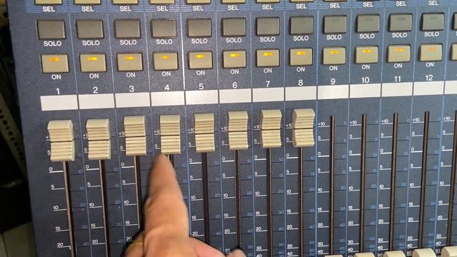 Hướng dẫn chỉnh mixer Yamaha 01v96 ra đường aux rất dễ dàng hiệu quả cao смотреть онлайн