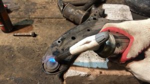 Замена шаровой на переднем рычаге на Hyundai Accent