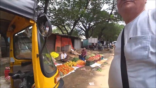 59. НА РЫНКЕ В СОСЕДНЕЙ ДЕРЕВНЕ. КУПИЛИ ГАНЕШУ ДЛЯ ПРАЗДНИКА. Путтапарти. Индия. смотреть онлайн