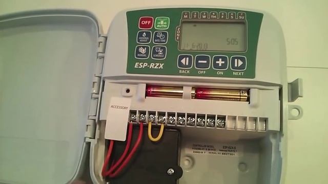 Programmatore Rain Bird ESP RZX: Guida all'utilizzo della centralina per l'irrigazione смотреть онлайн