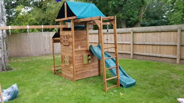 Dunster House Manor Fort Climbing Frame Installation England UK смотреть онлайн