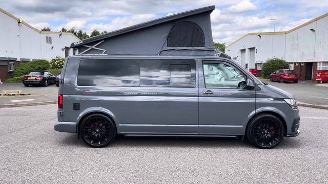 Volkswagen Transporter 2.0TDI Highline CamperVersions 4 Berth Camper смотреть онлайн