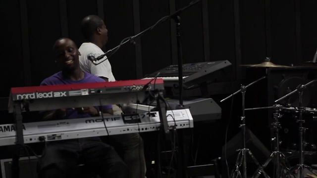 Unstoppable Live Experience Teaser 2 смотреть онлайн