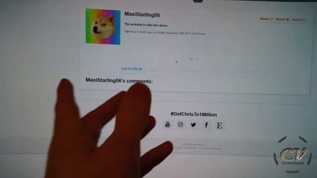 Random User Generator (Giveaways Tool) смотреть онлайн