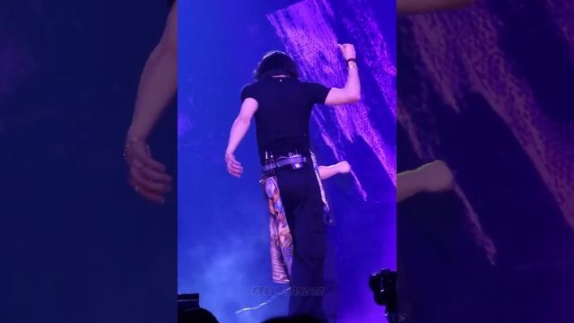 Офигенный перфоманс Хёнджина?