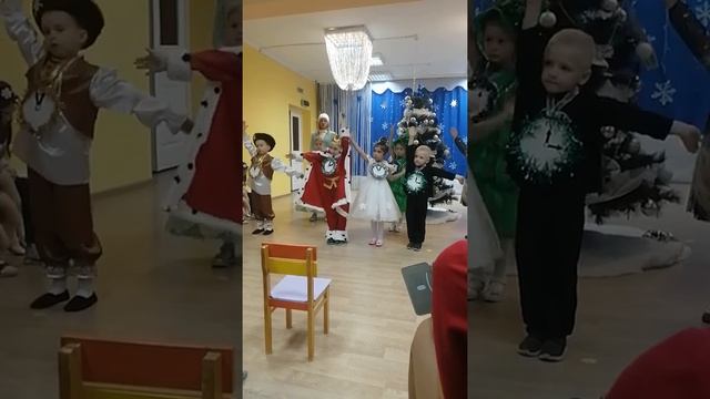 танец часики смотреть онлайн