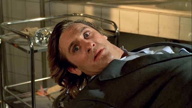 Он ветеринарный врач, и это не в его правилах смотреть онлайн