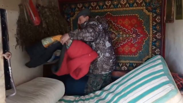 КОВЕР В БАНЮ! ВНЕПЛАНОВОЕ КУПАНИЕ ЛИЗЫ. смотреть онлайн