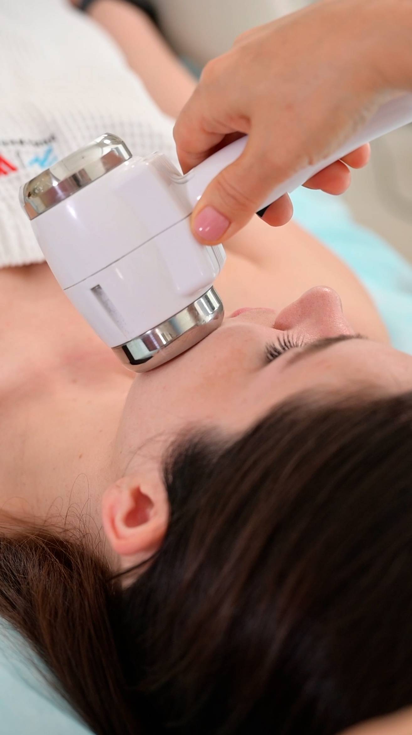 Микротоковый лифтинг лица