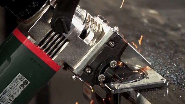 KFM 16-15 F Bevelling Tool (Metal Edge Trimmer) Demonstartion - Metabo смотреть онлайн