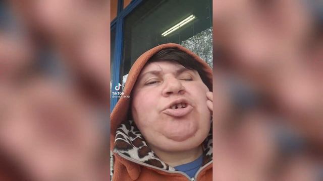 ДНО ТИК ТОК COMPILATION #15 КРИНЖ ТИК ТОК- А МОЙ МАЛЬЧИК ЕДИТ НА ДЕВЯТКЕ смотреть онлайн