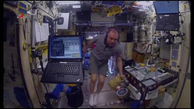 В Космосе на МКС
