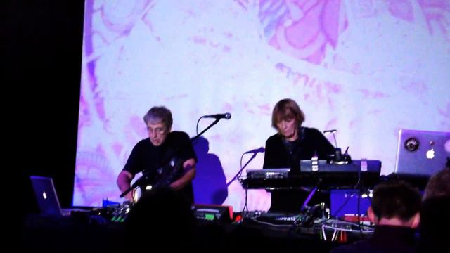 Mirror System ~ Trades Club, Hebden Bridge 13/4/14 смотреть онлайн