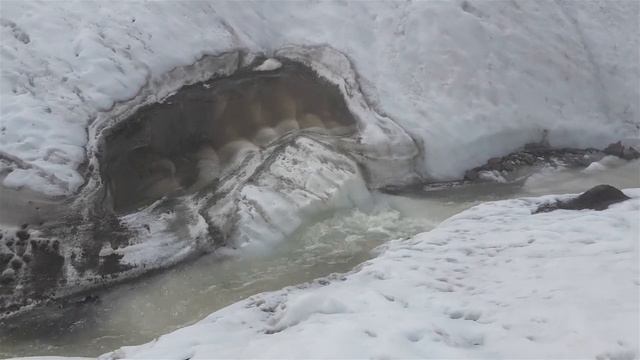день 2 фрагмент4 река на леднике Майли 08.07.2017 смотреть онлайн