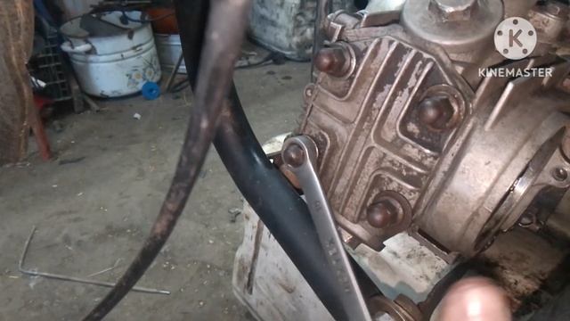 КАК РАЗОБРАТЬ ГБЦ НА МОПЕДЕ АЛЬФА-замена коромысел! смотреть онлайн