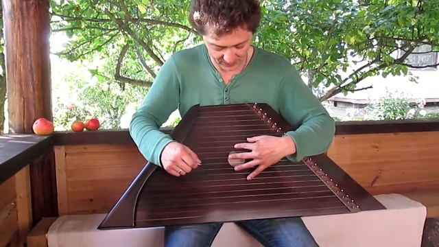 уроки игры на шлемовидных гуслях.Максим Гавриленко.урок 2 смотреть онлайн