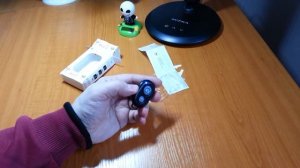 Распаковка bluetooth-пульта для смартфонов на eBay.com.